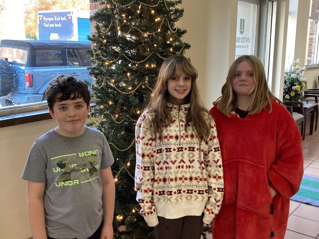 Hilltop Elementary Students Deposit Some Christmas Spirit at United Bank in Moundsville News